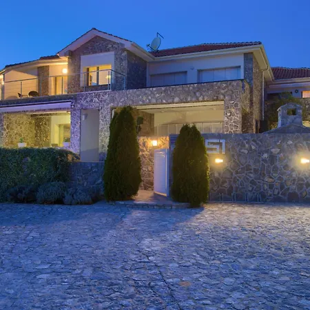 Prázdninový dům Luxurious In Krk Krk Town