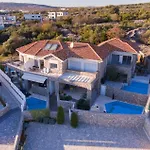 Luxurious In Krk *